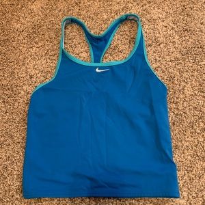 child’s Nike top